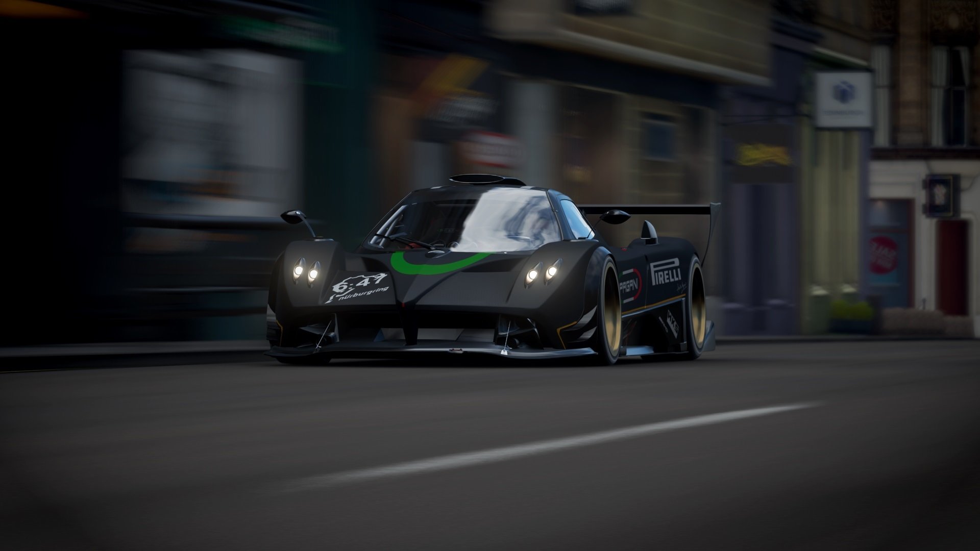 “快艇冲浪：东三叉湖赛场惊现极限运动的极速挑战”