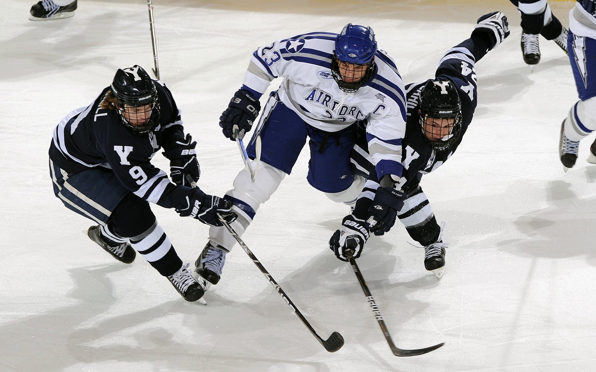 Leyu Sport登录入口-足球运动员伤病预防研究，足球运动损伤预防