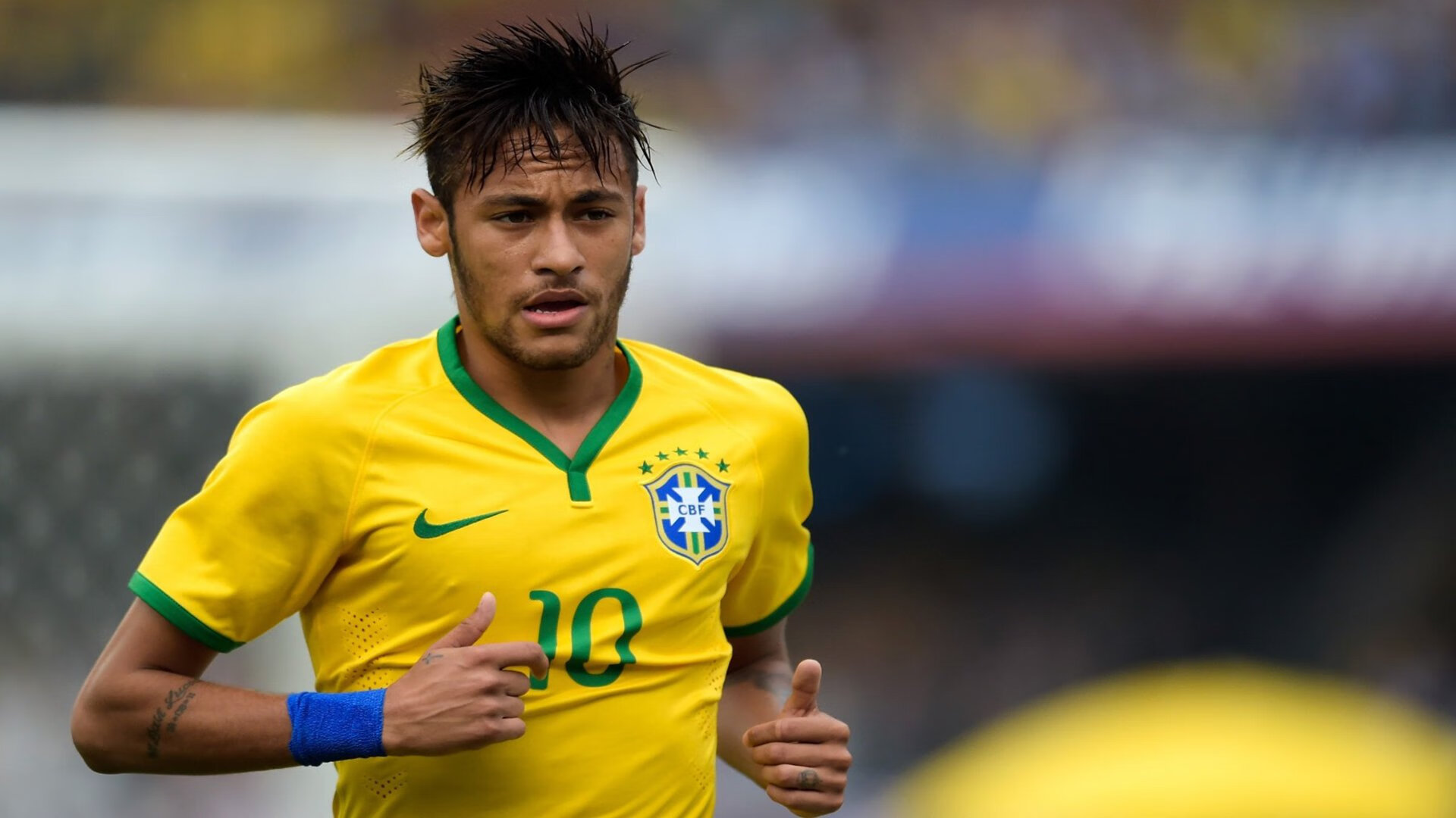 世界杯十六强：阿根廷3比0轻松淘汰韩国 球迷打出“感谢你们的努力”横幅